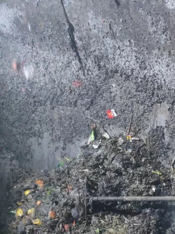 育才镇污水池清理